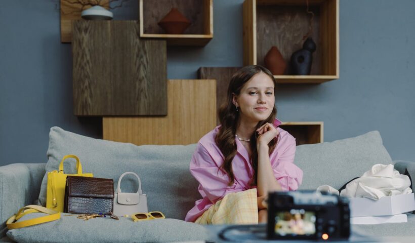 Az alacsony önértékelés impulzív vásárláshoz vezet a férfiaknál – a nőknél viszont nem